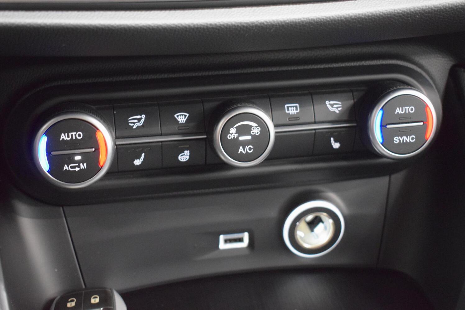 Alfa Romeo Stelvio vaihtoauto