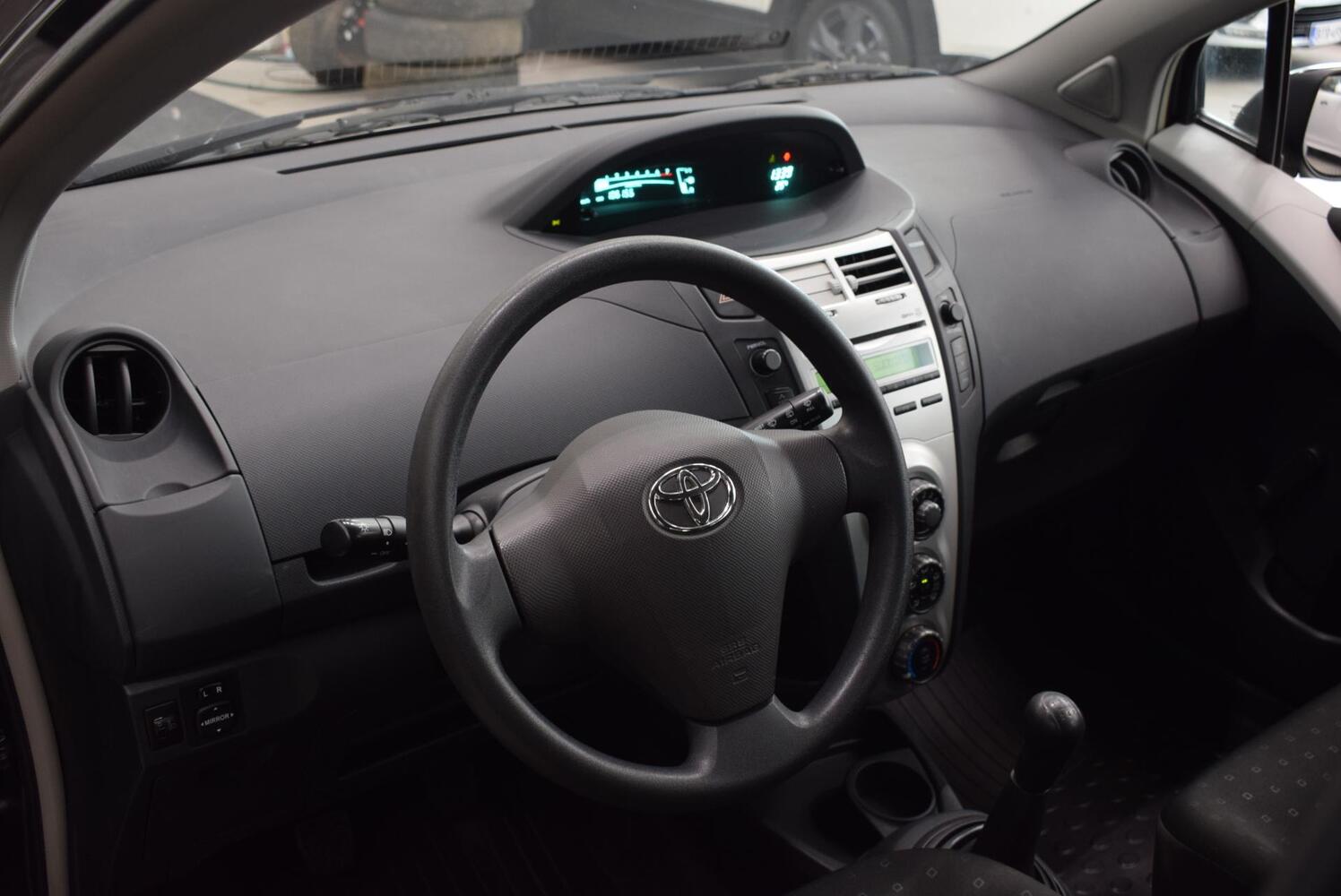 Toyota Yaris vaihtoauto