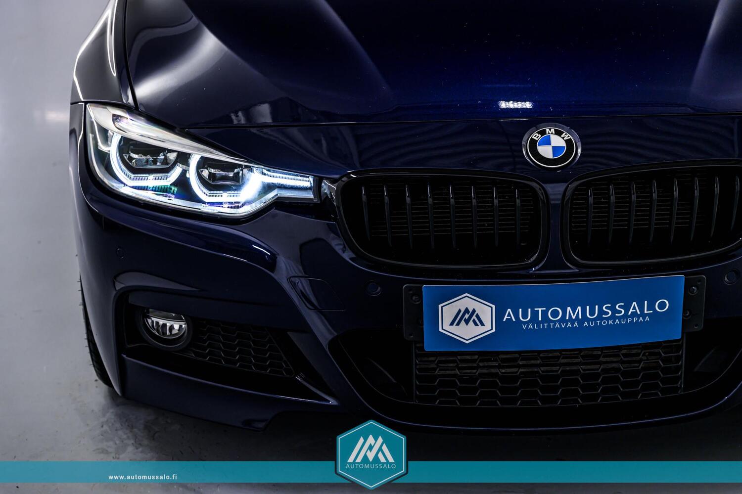 BMW 330 vaihtoauto