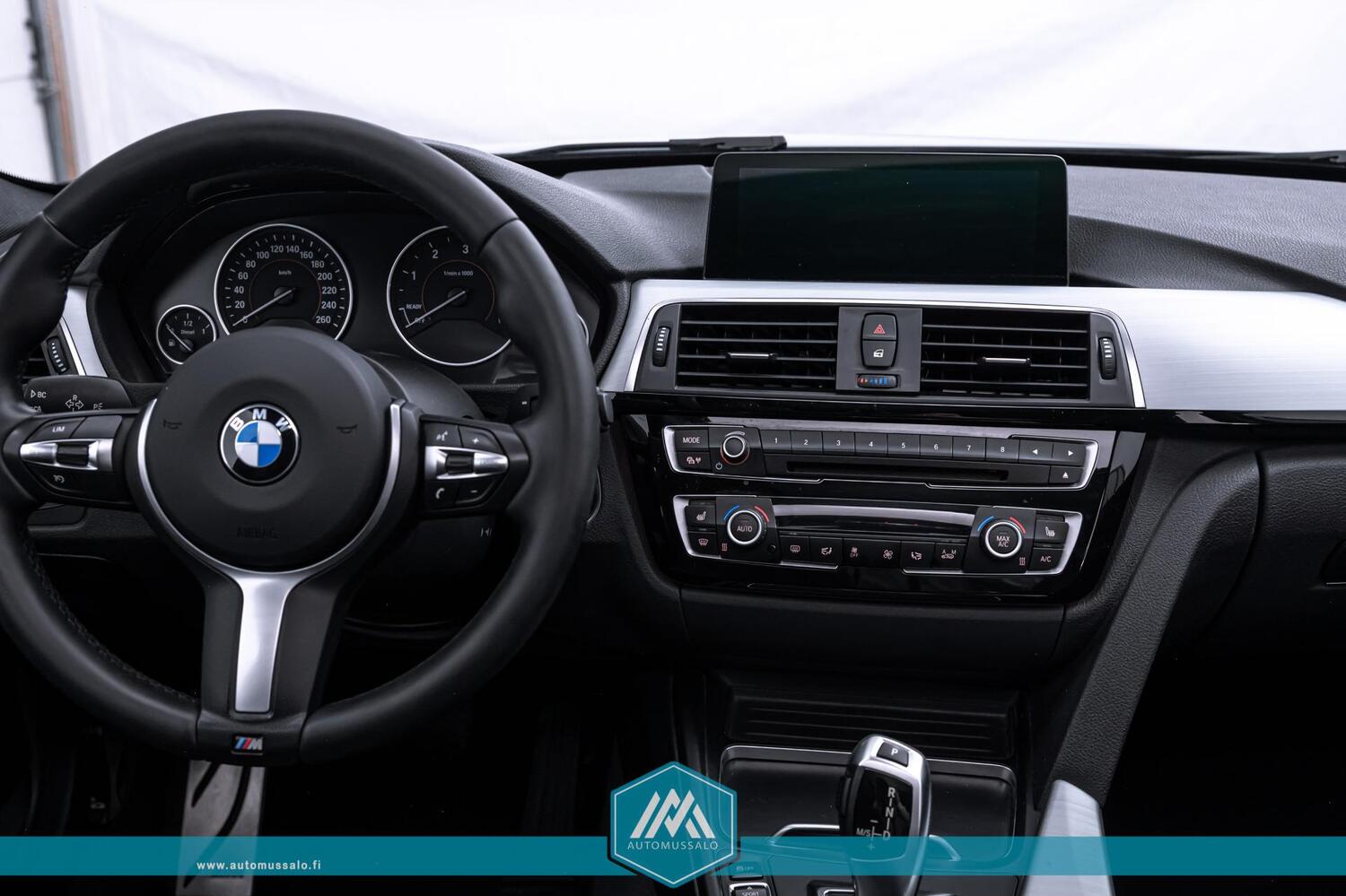 BMW 330 vaihtoauto