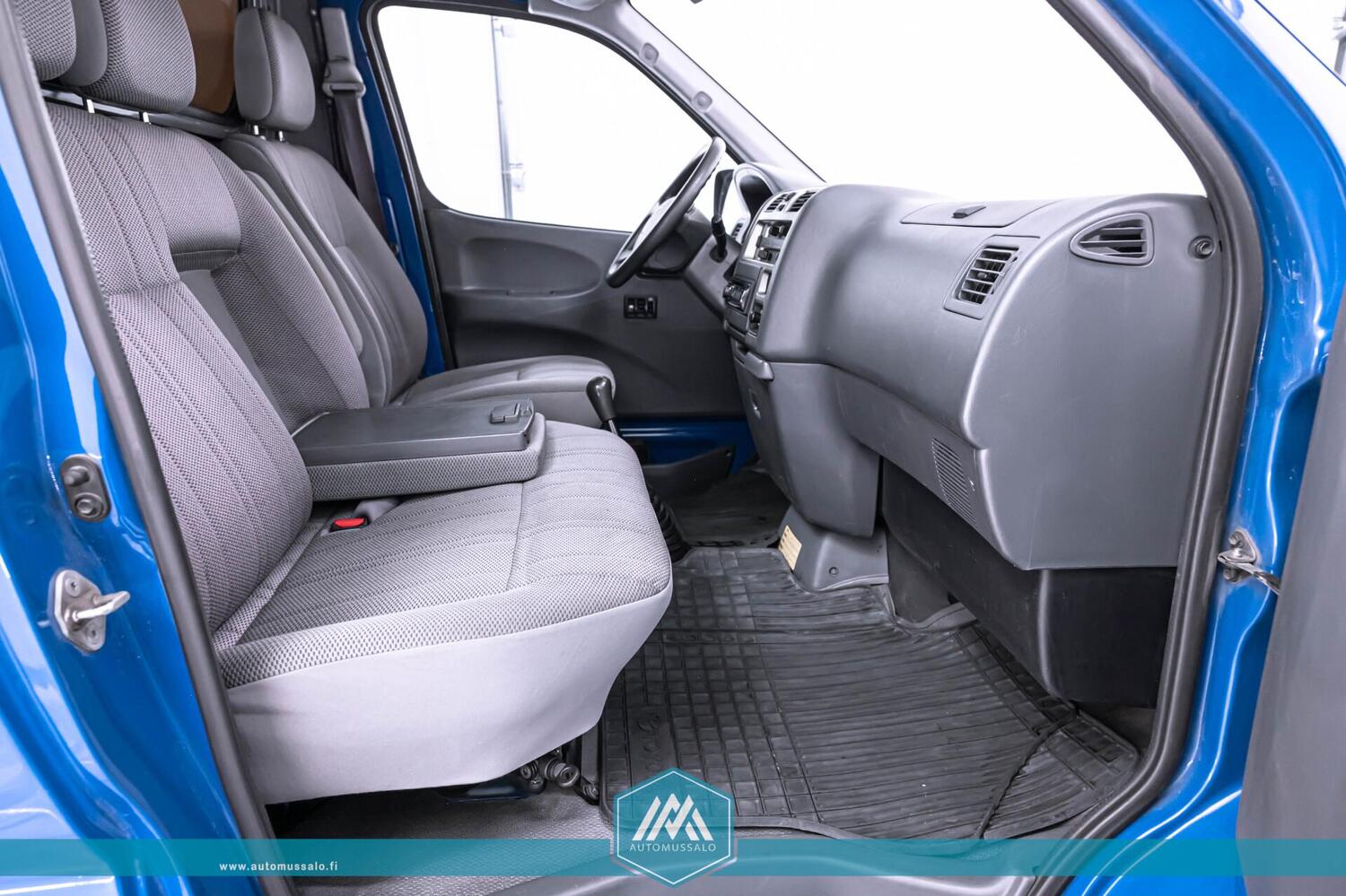 Toyota Hiace vaihtoauto