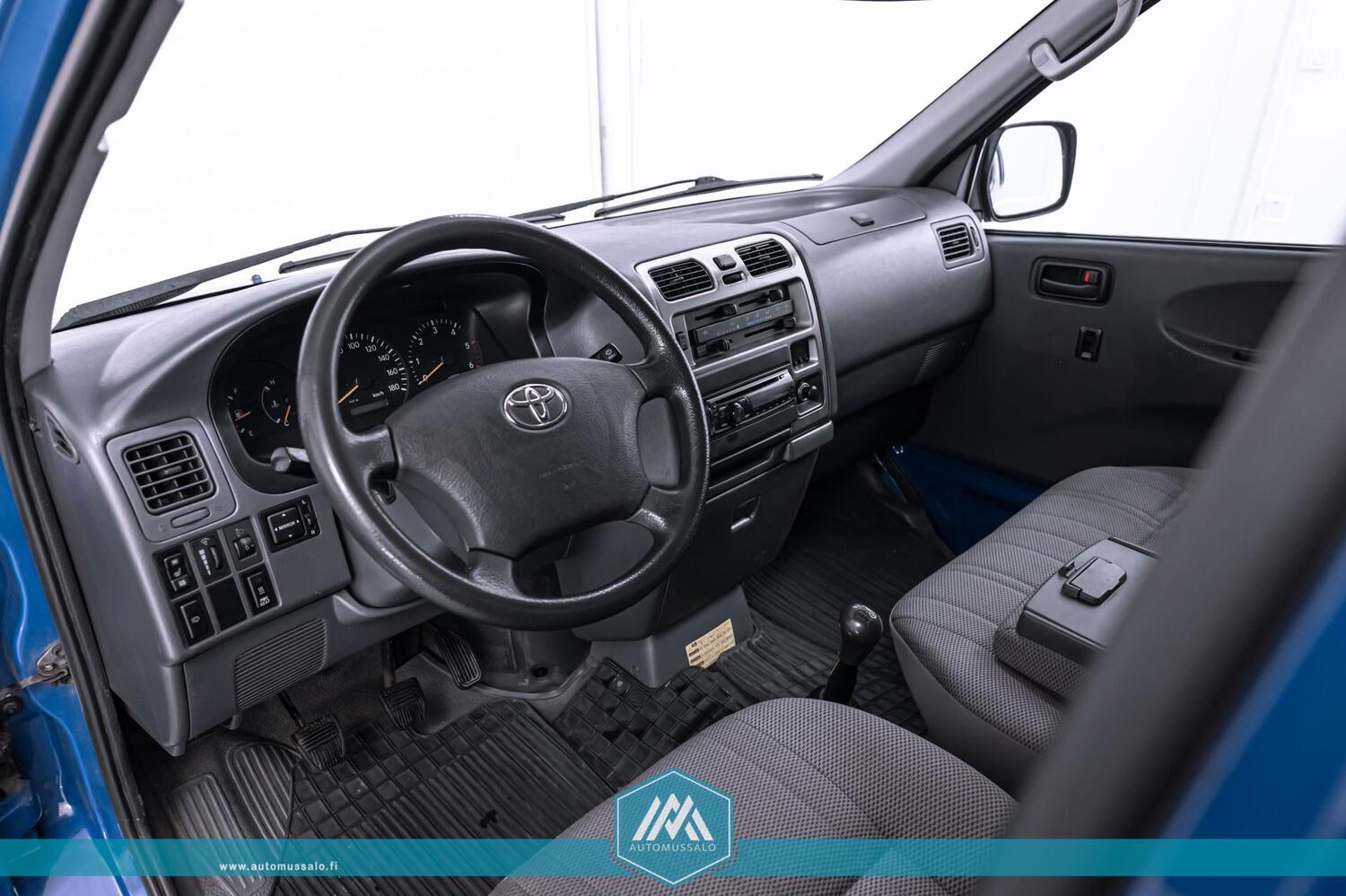 Toyota Hiace vaihtoauto