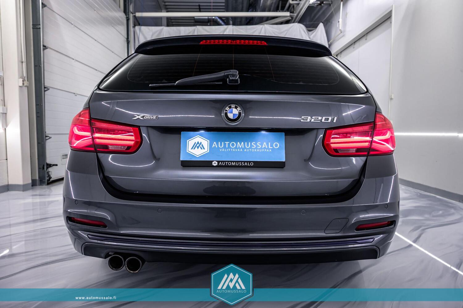 BMW 320 vaihtoauto