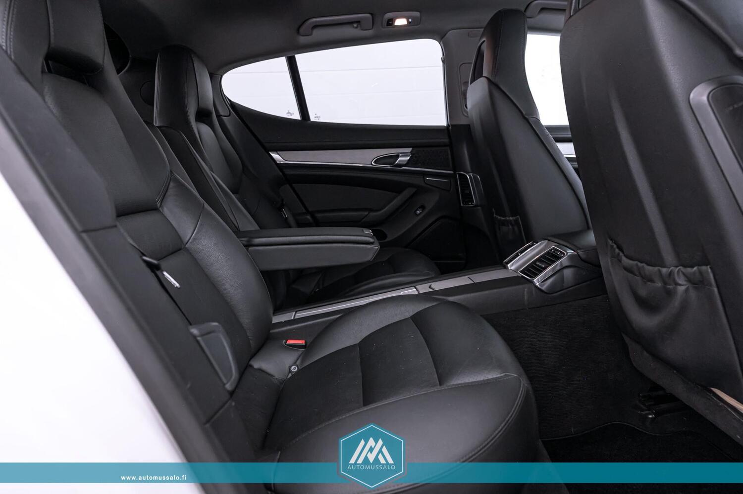 Porsche Panamera vaihtoauto