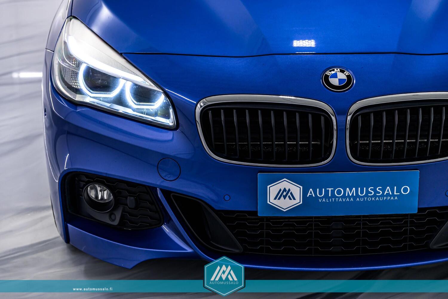 BMW 220 vaihtoauto