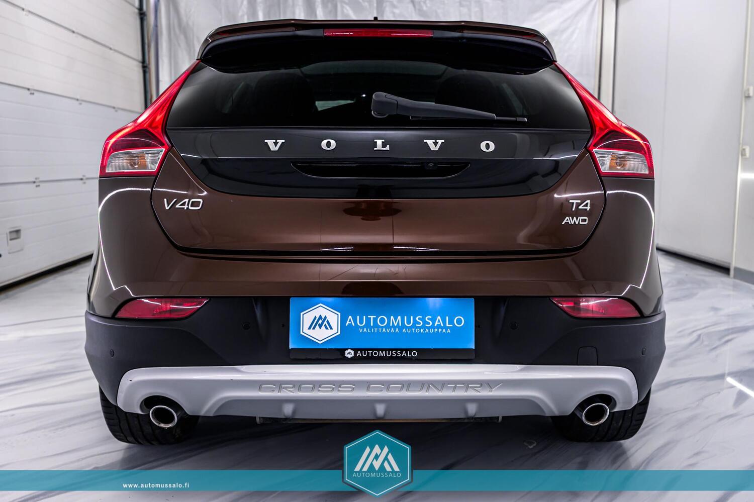 Volvo V40 Cross Country vaihtoauto