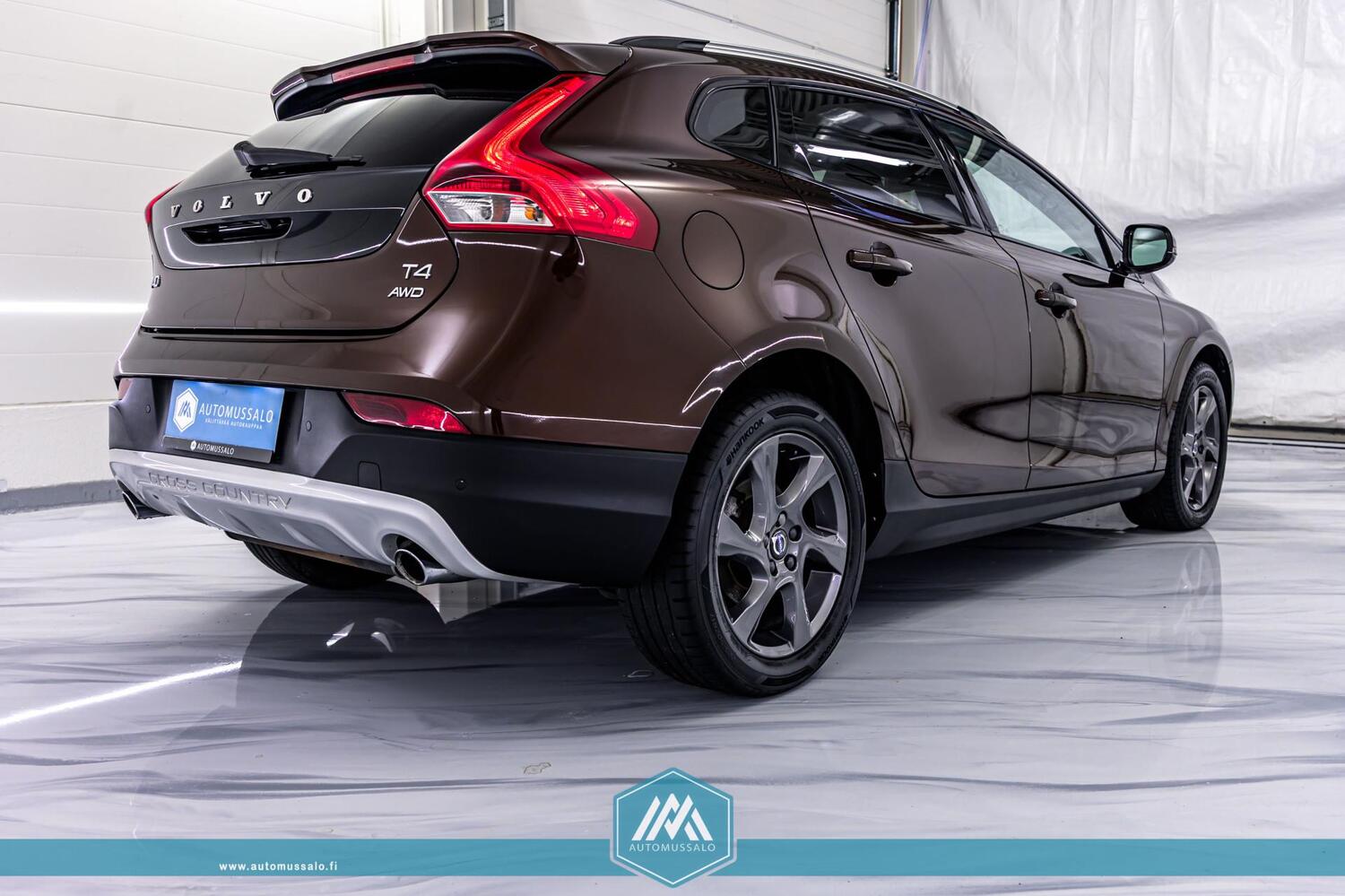 Volvo V40 Cross Country vaihtoauto