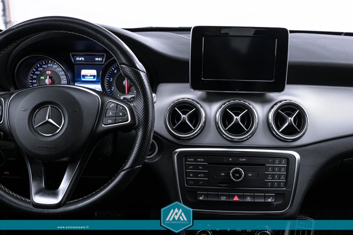Mercedes-Benz GLA vaihtoauto