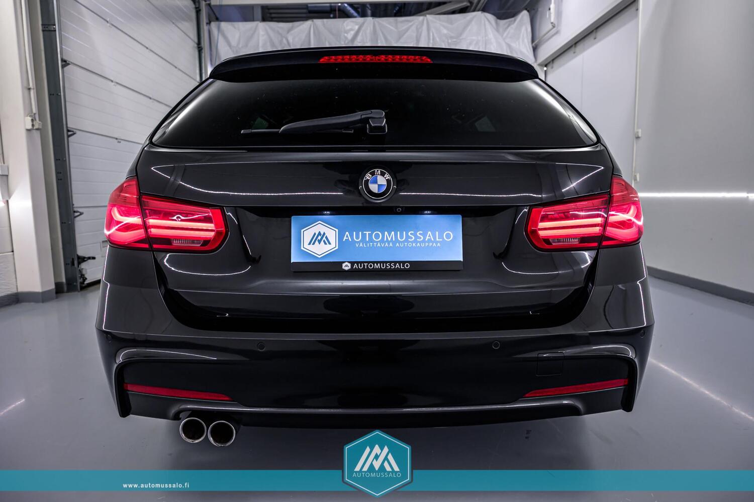 BMW 330 vaihtoauto