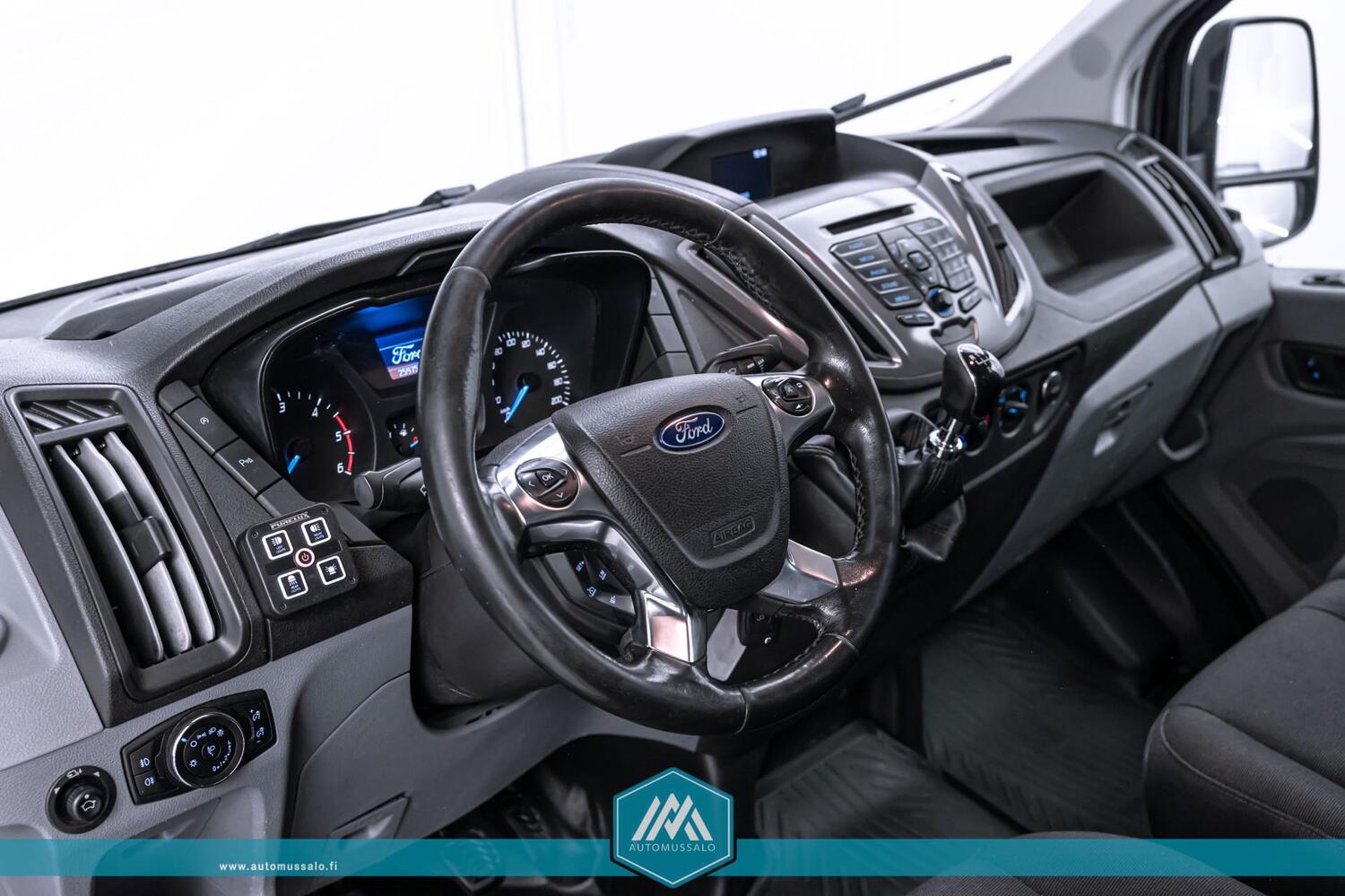 Ford Transit vaihtoauto