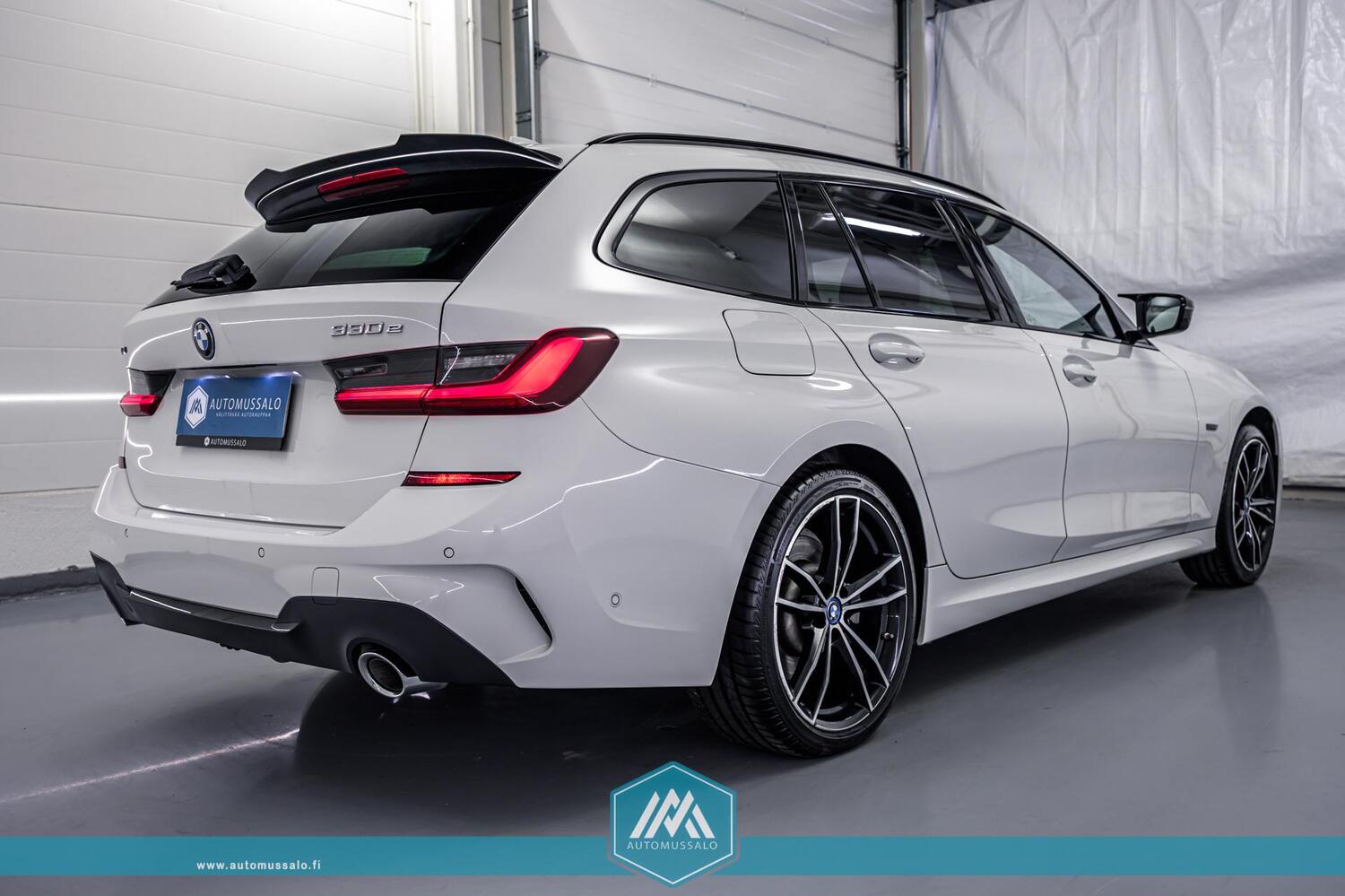 BMW 330 vaihtoauto