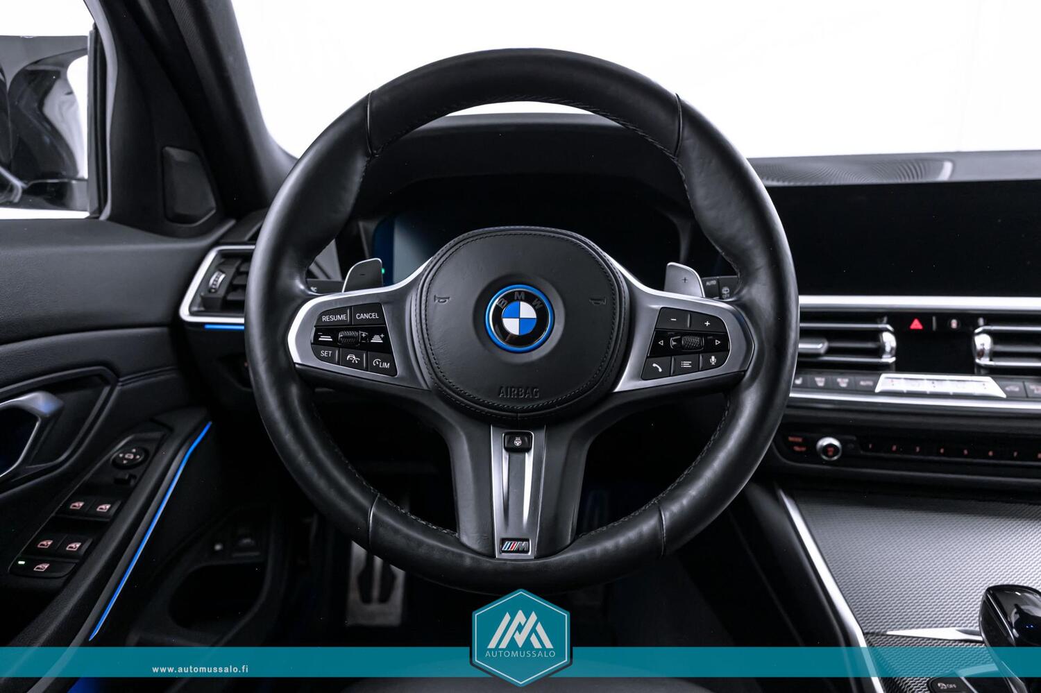 BMW 330 vaihtoauto