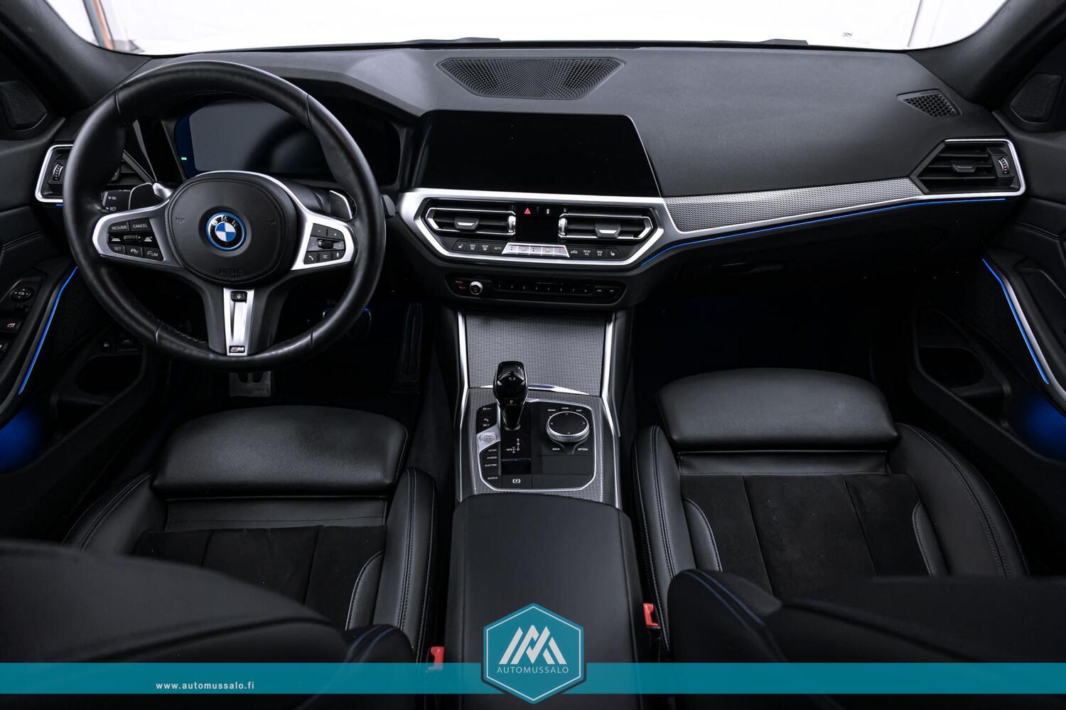 BMW 330 vaihtoauto