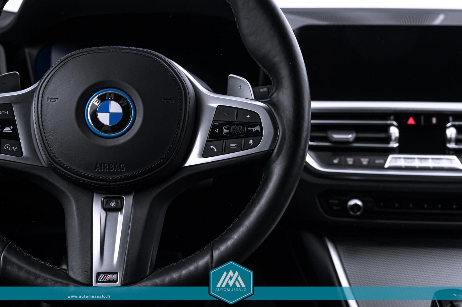 BMW 330 vaihtoauto