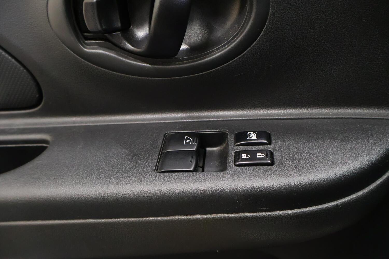 Nissan Micra vaihtoauto