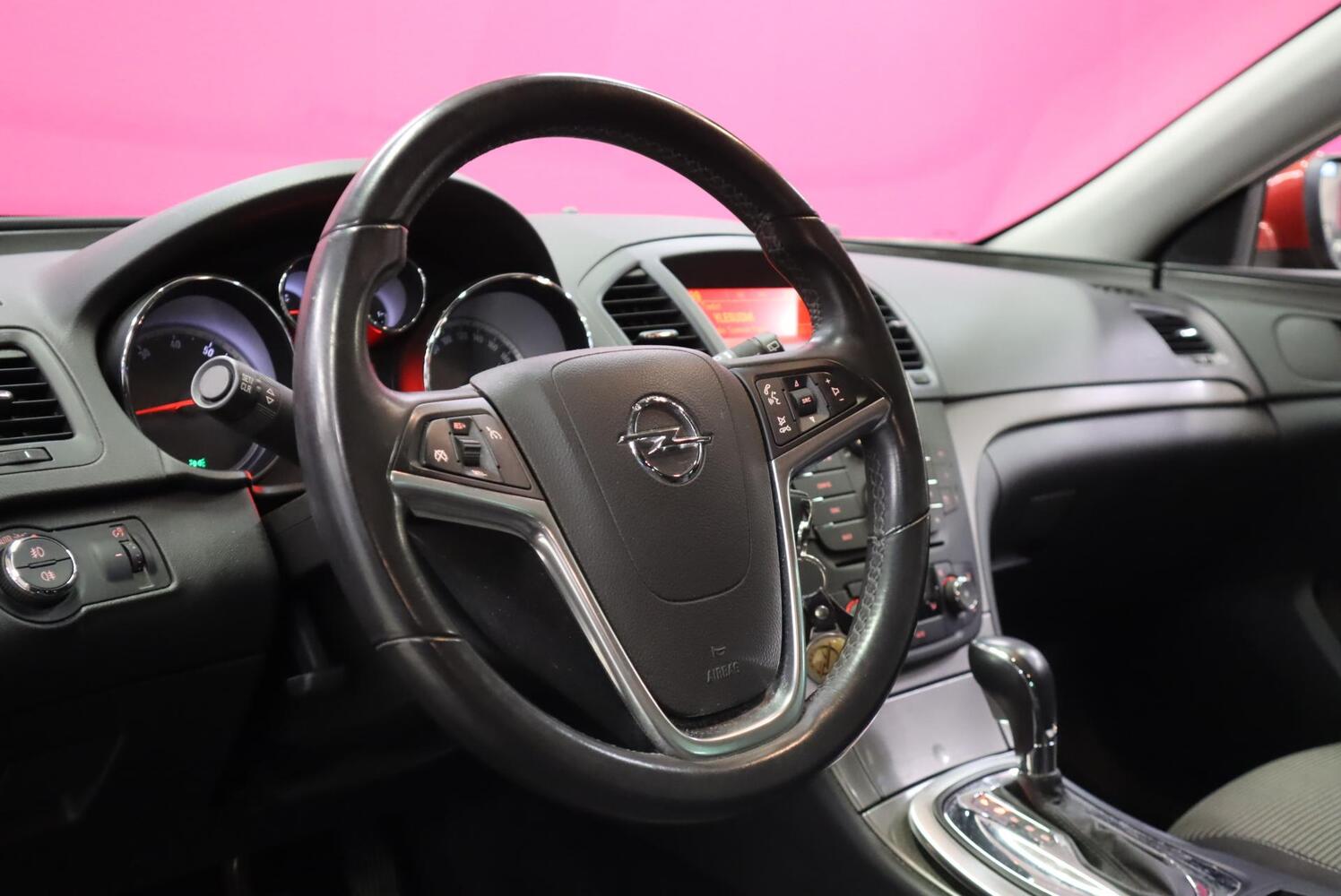 Opel Insignia vaihtoauto