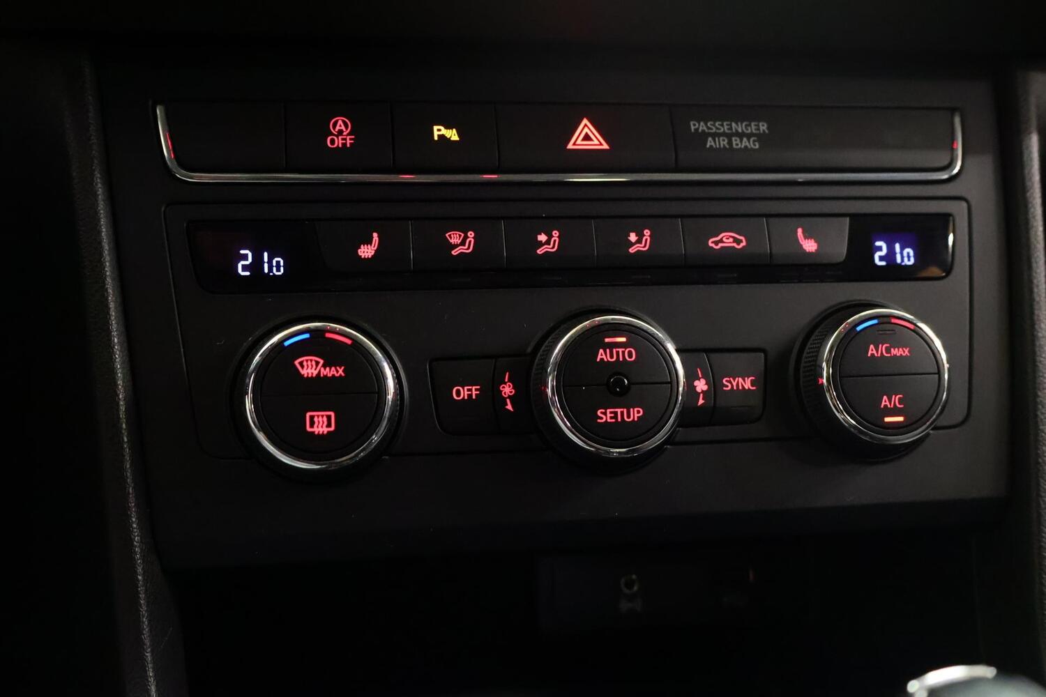 SEAT Leon vaihtoauto