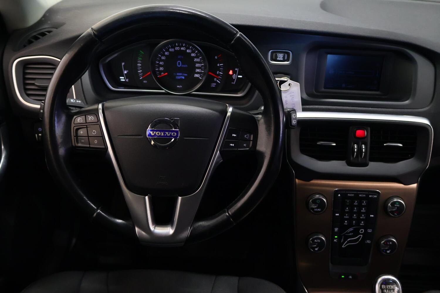 Volvo V40 Cross Country vaihtoauto