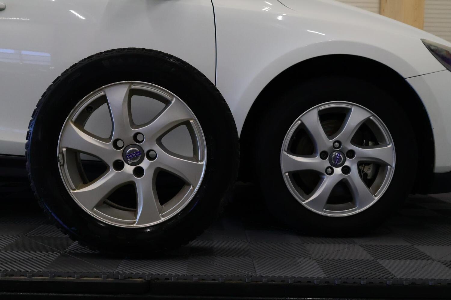 Volvo V40 Cross Country vaihtoauto