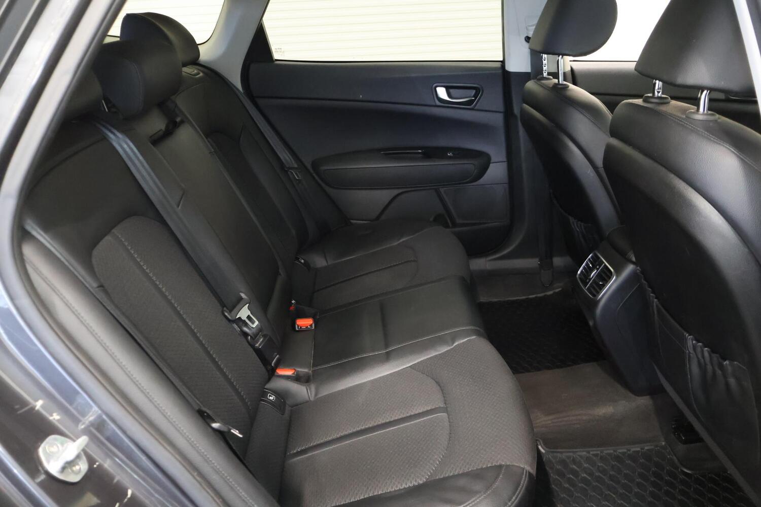 Kia Optima vaihtoauto