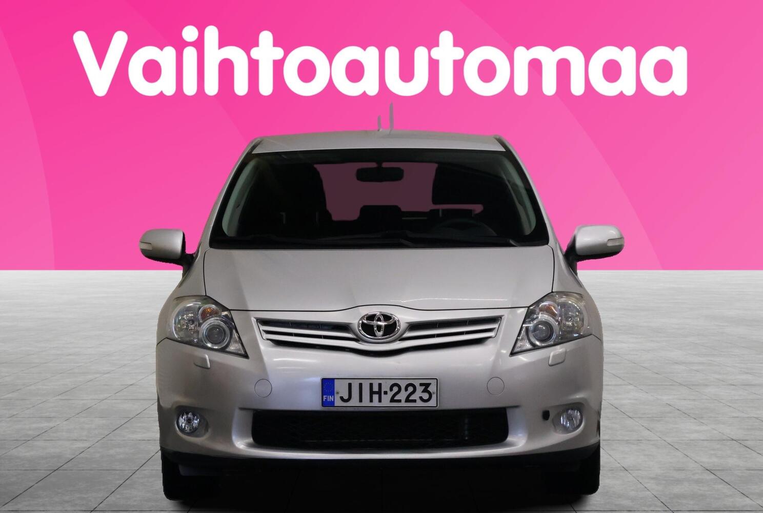 Toyota Auris vaihtoauto