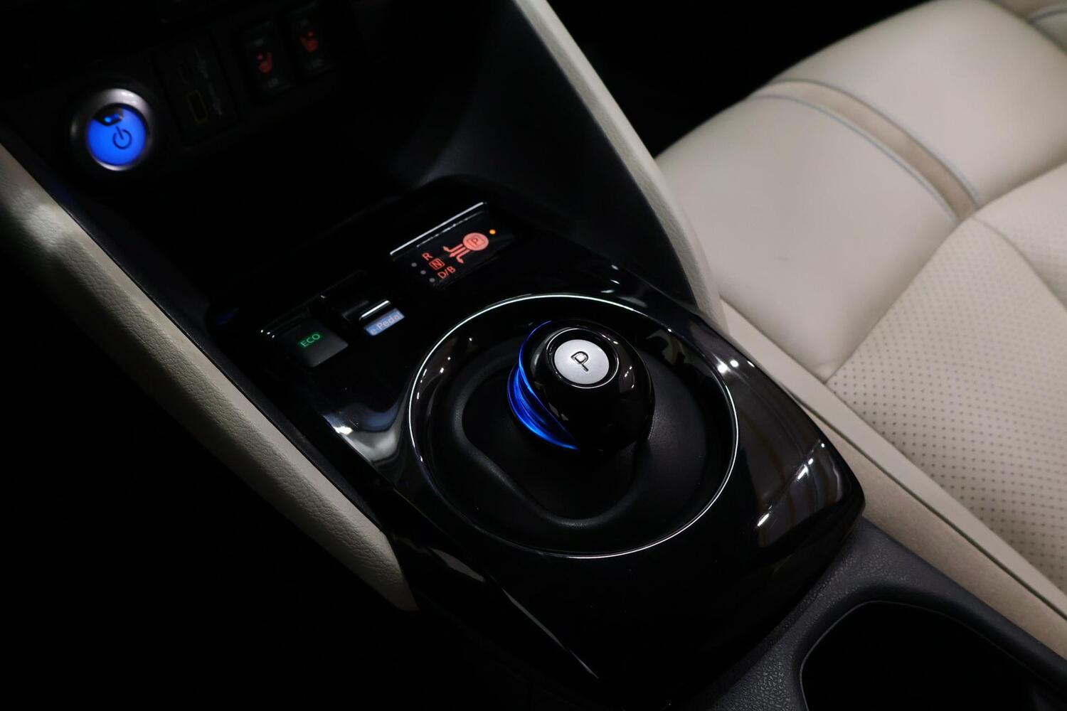 Nissan Leaf vaihtoauto