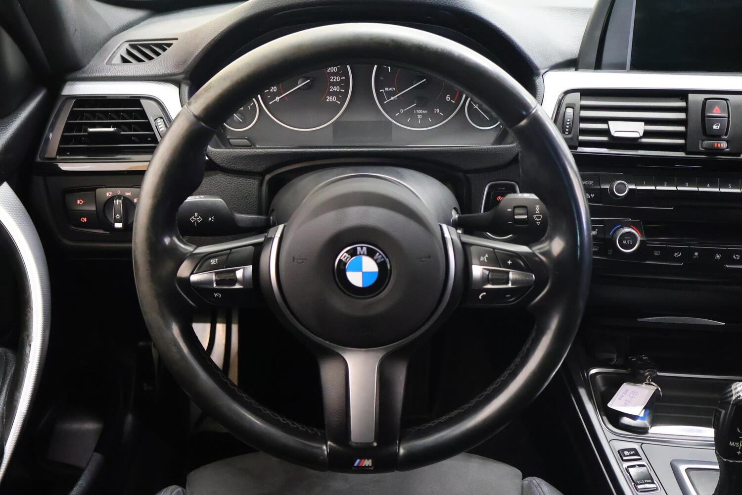 BMW 320 vaihtoauto