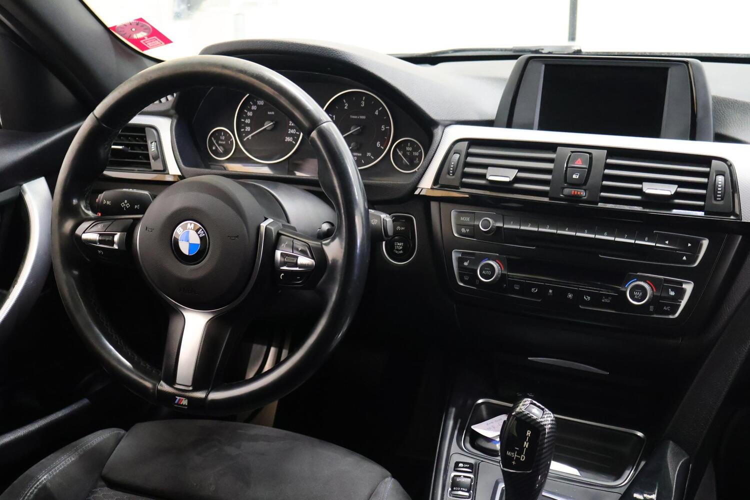BMW 320 vaihtoauto