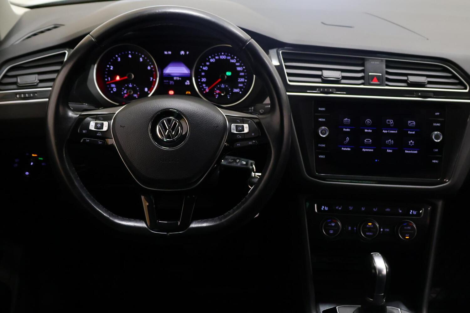 Volkswagen Tiguan vaihtoauto