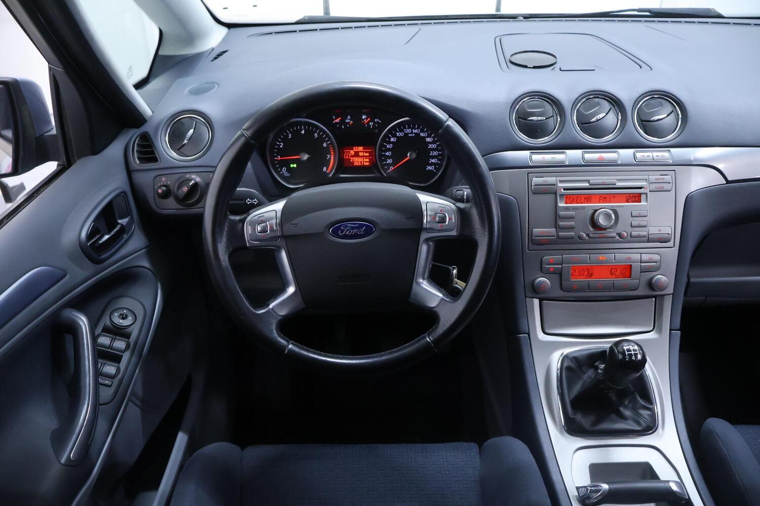 Ford S-MAX vaihtoauto