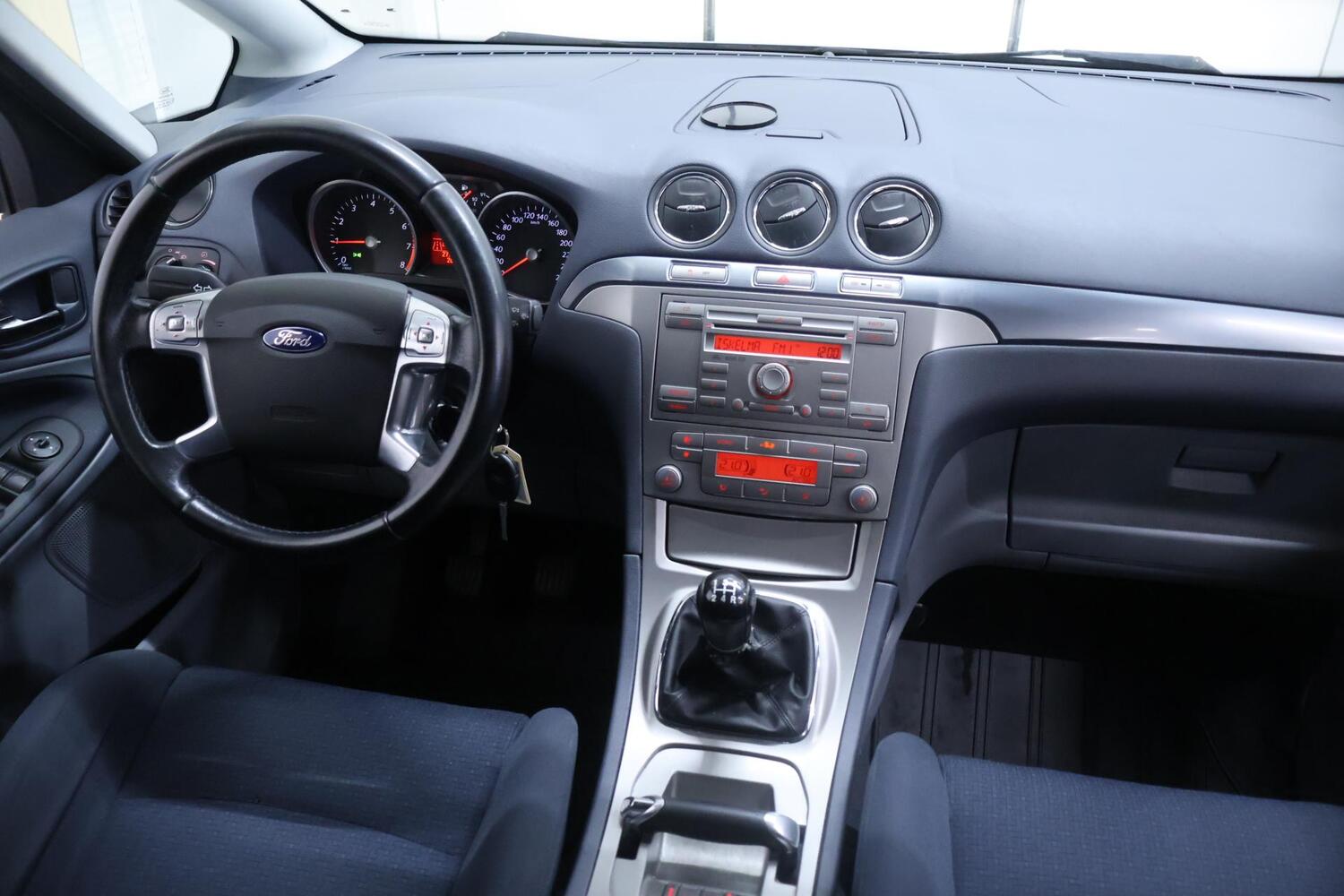 Ford S-MAX vaihtoauto