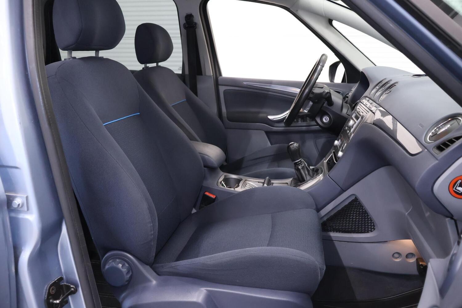 Ford S-MAX vaihtoauto