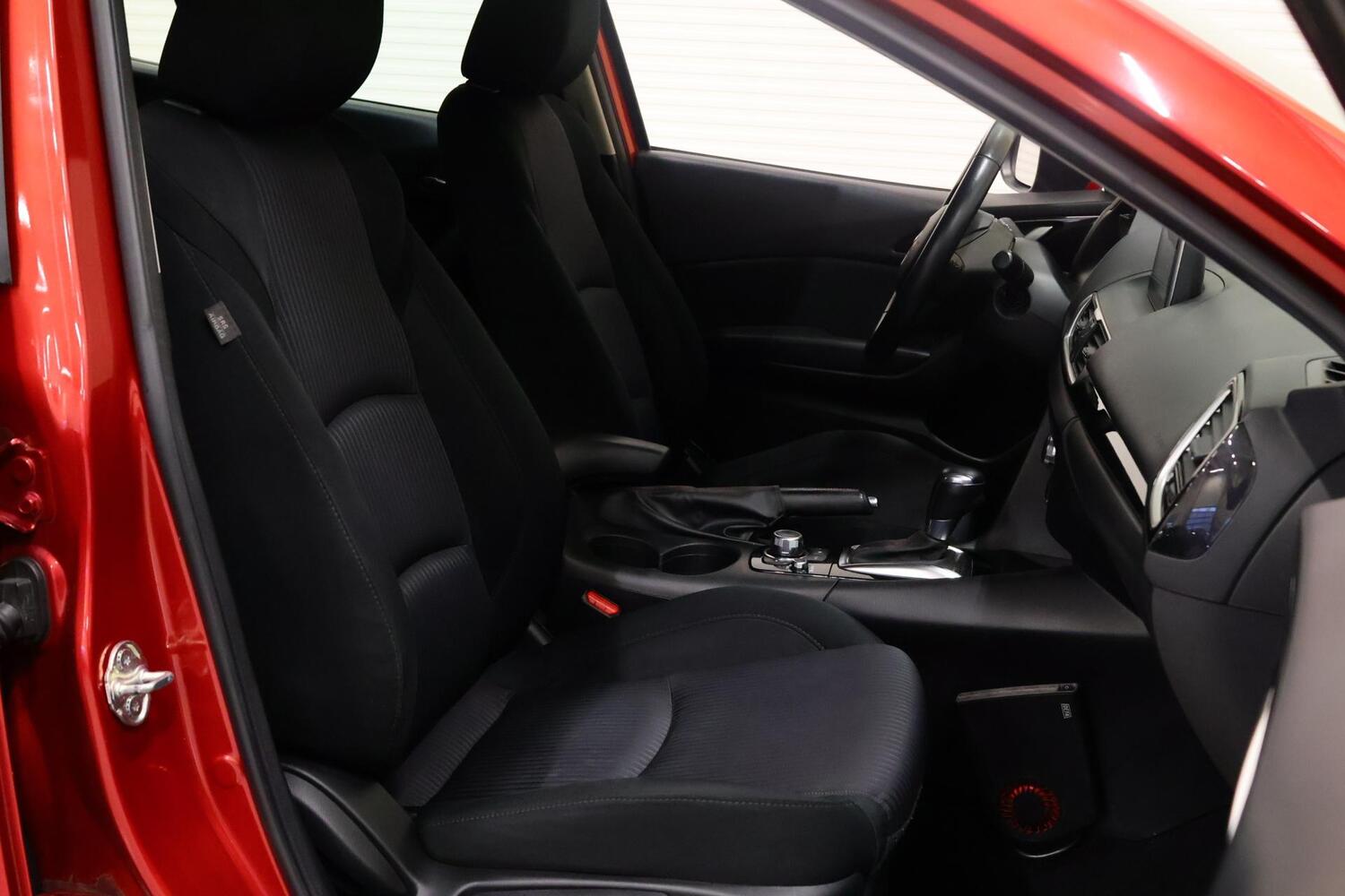Mazda 3 vaihtoauto