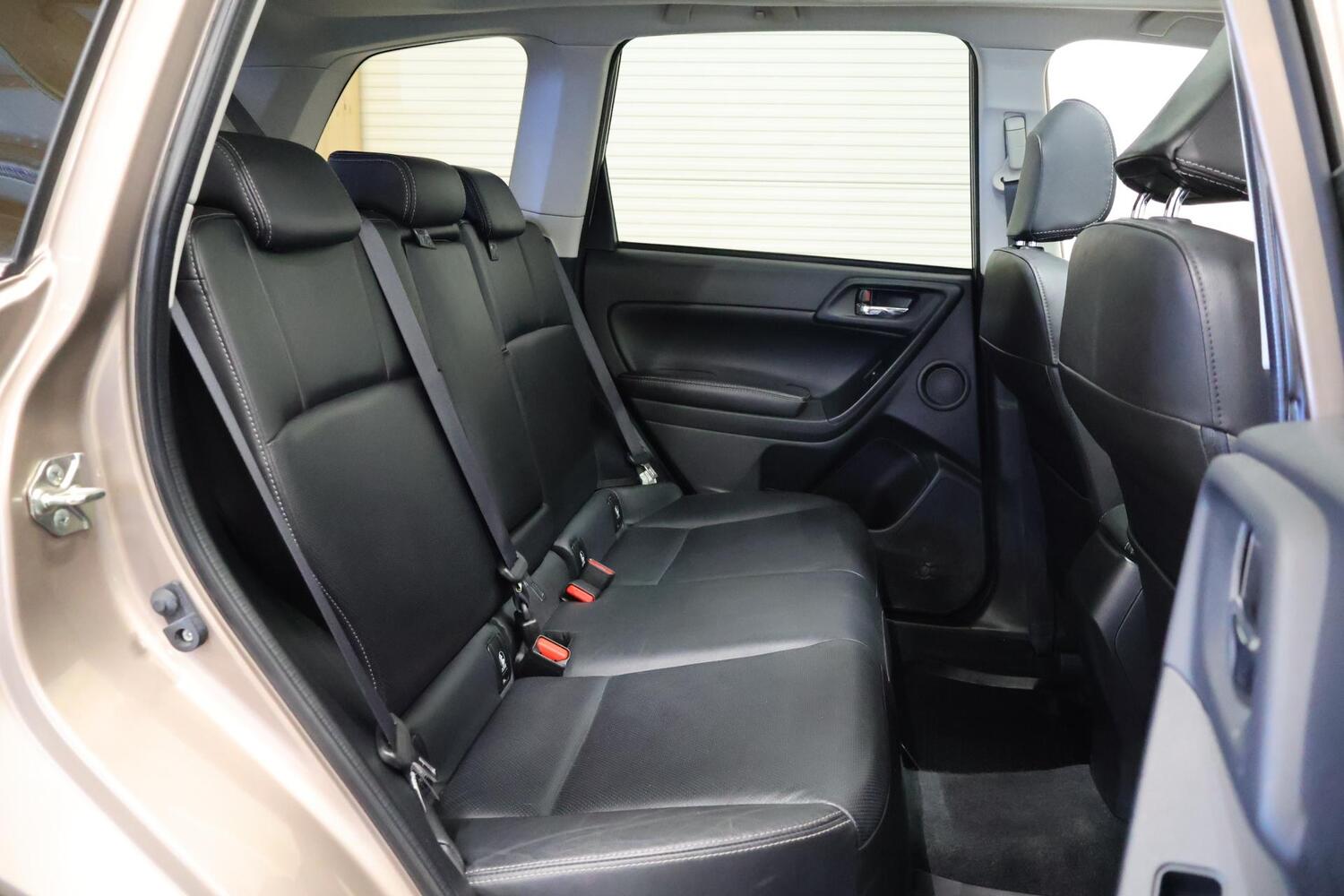 Subaru Forester vaihtoauto
