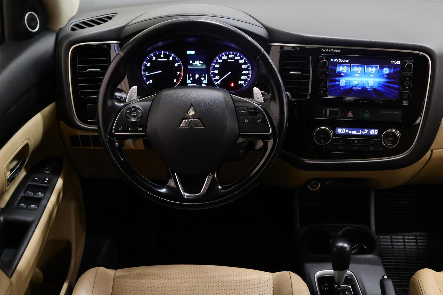 Mitsubishi Outlander vaihtoauto