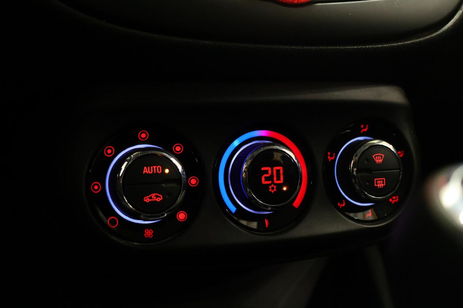 Opel Corsa vaihtoauto