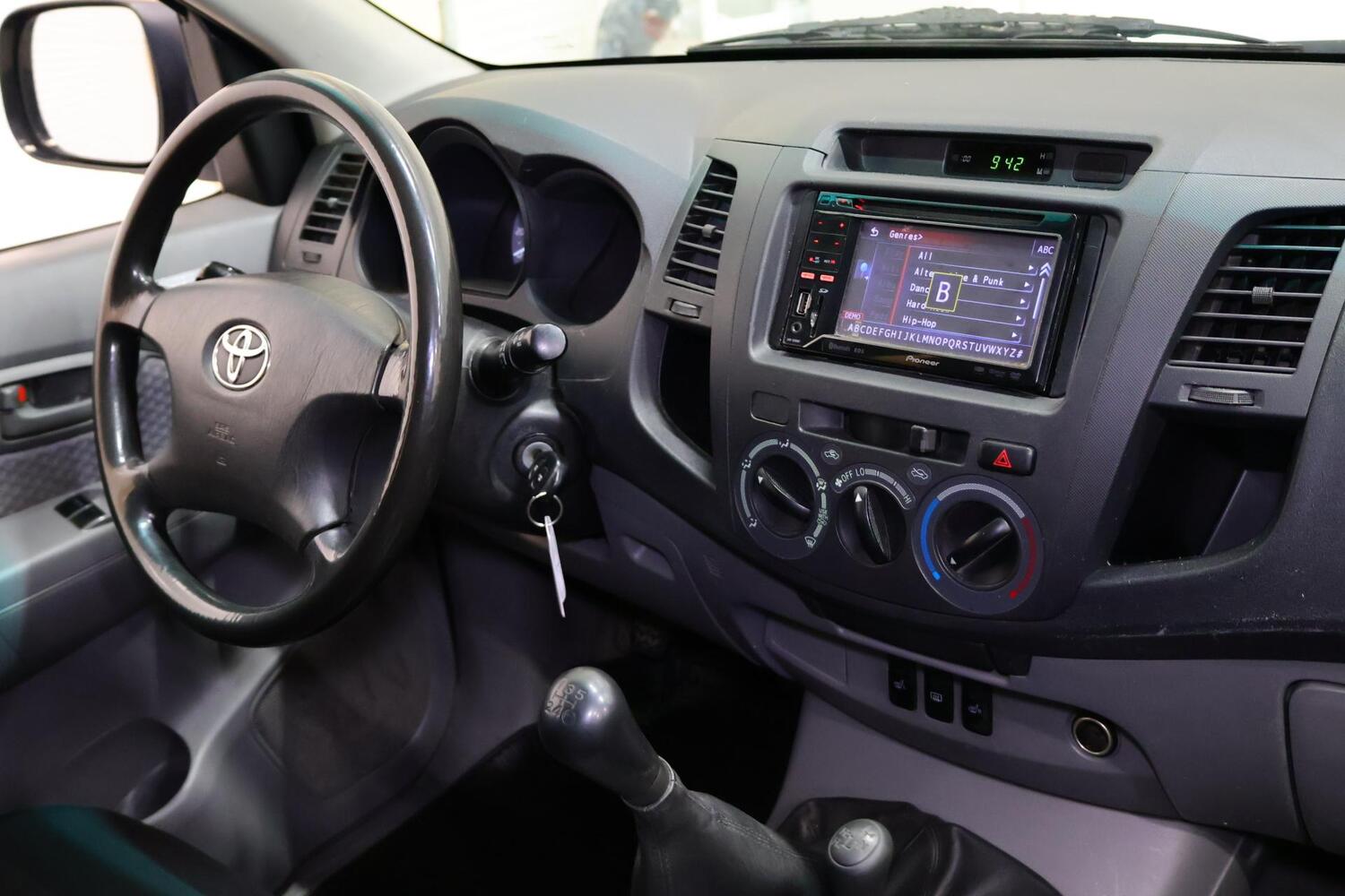 Toyota Hilux vaihtoauto