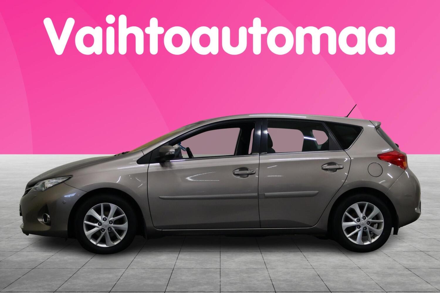 Toyota Auris vaihtoauto