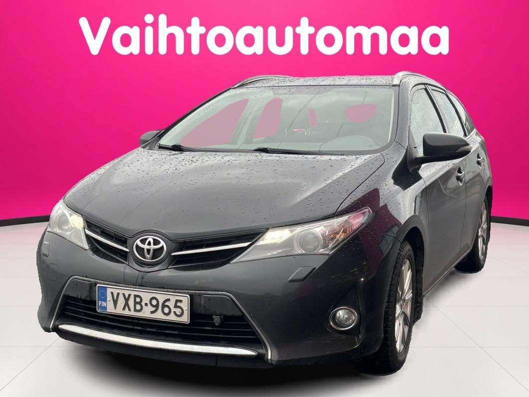 Toyota Auris vaihtoauto