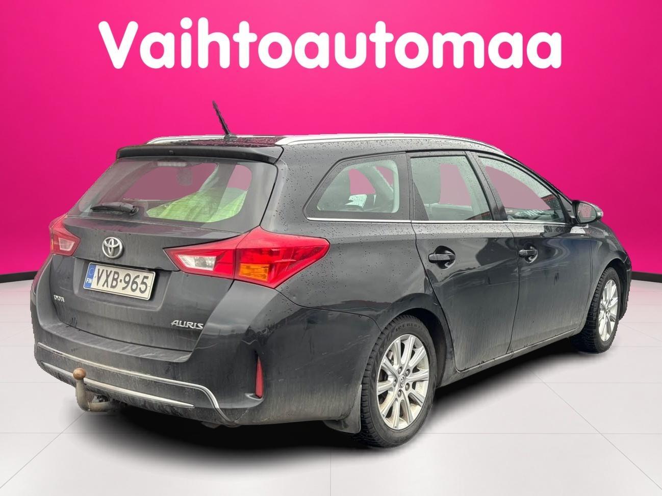 Toyota Auris vaihtoauto