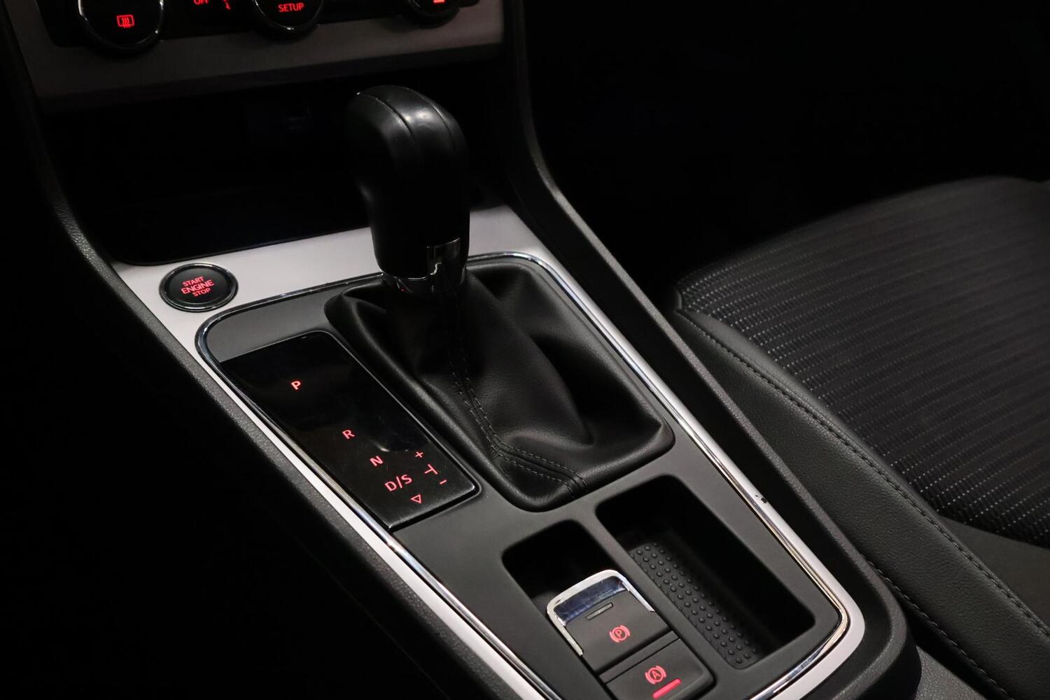 SEAT Leon ST vaihtoauto