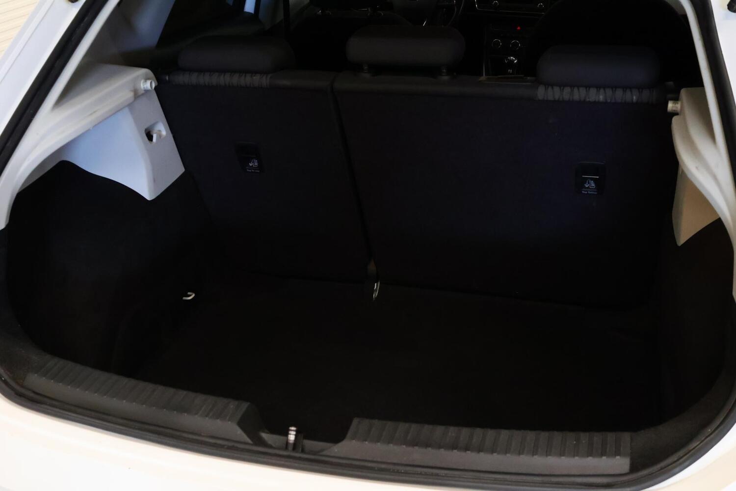 SEAT Leon vaihtoauto