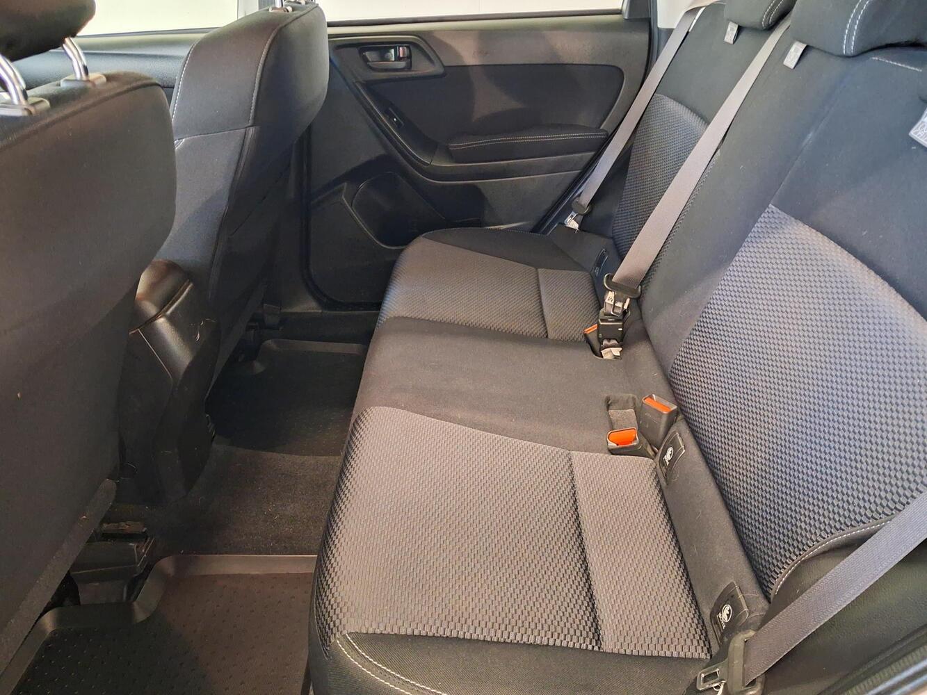Subaru Forester vaihtoauto