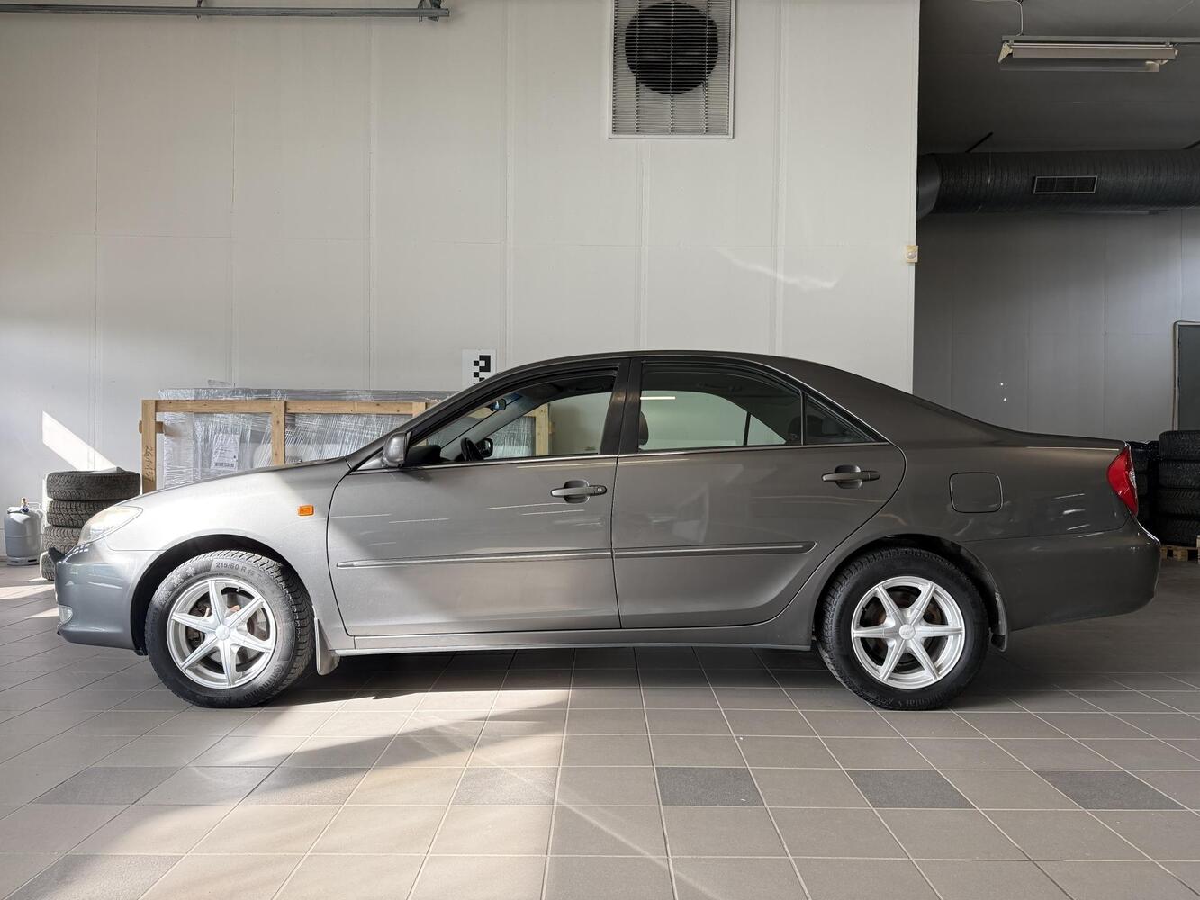 Toyota Camry vaihtoauto