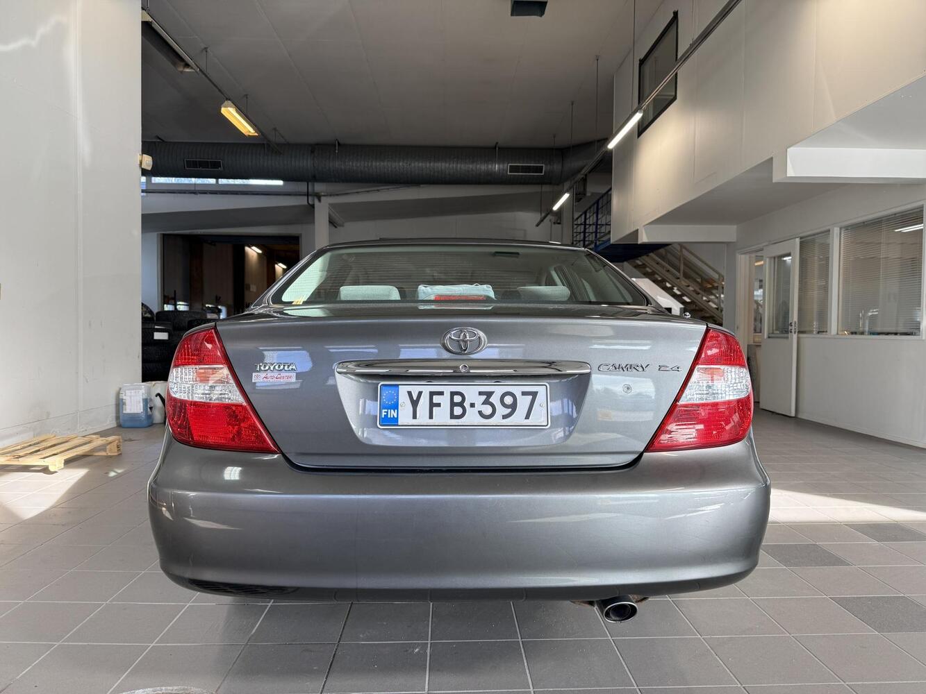 Toyota Camry vaihtoauto