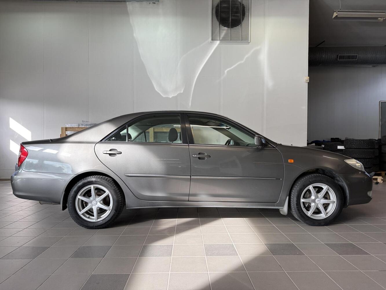 Toyota Camry vaihtoauto