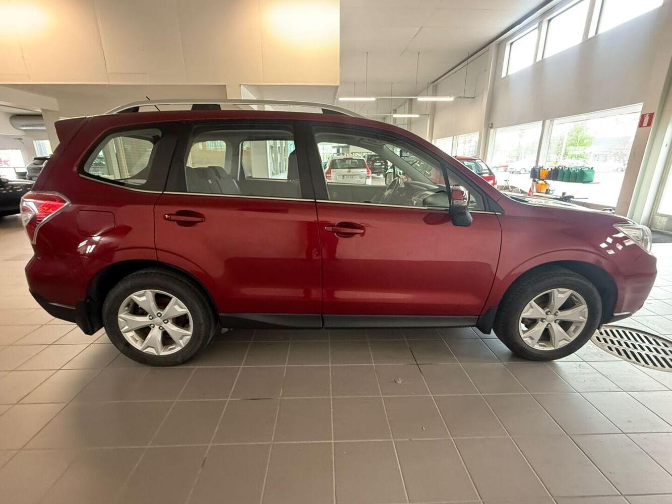 Subaru Forester vaihtoauto