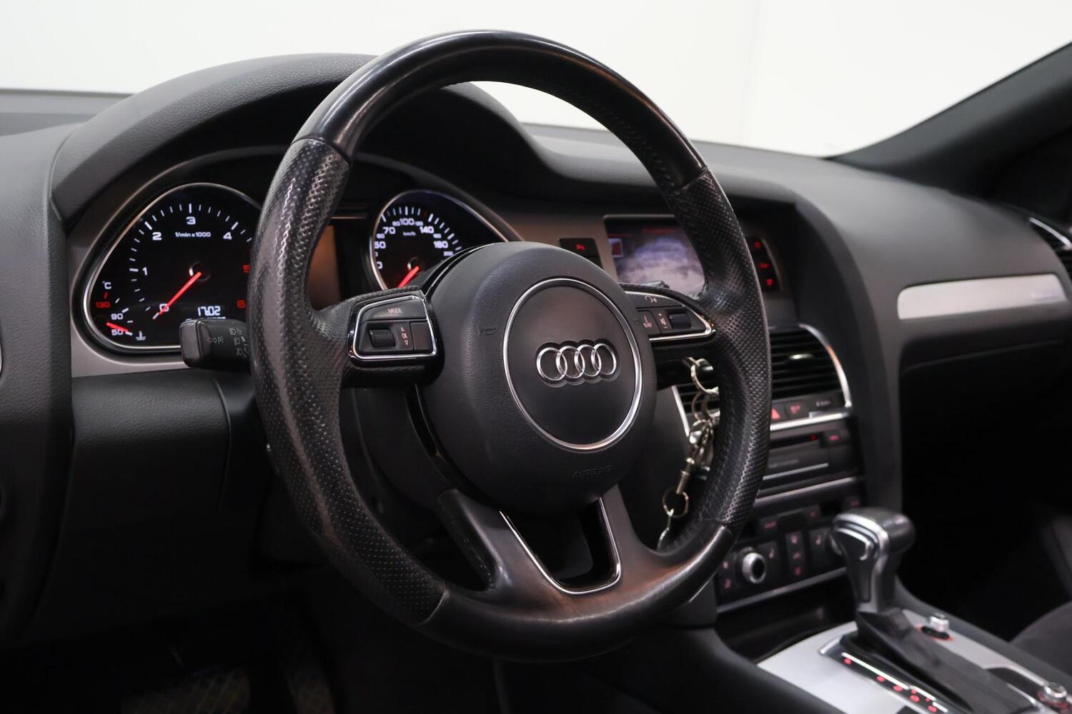 Audi Q7 vaihtoauto