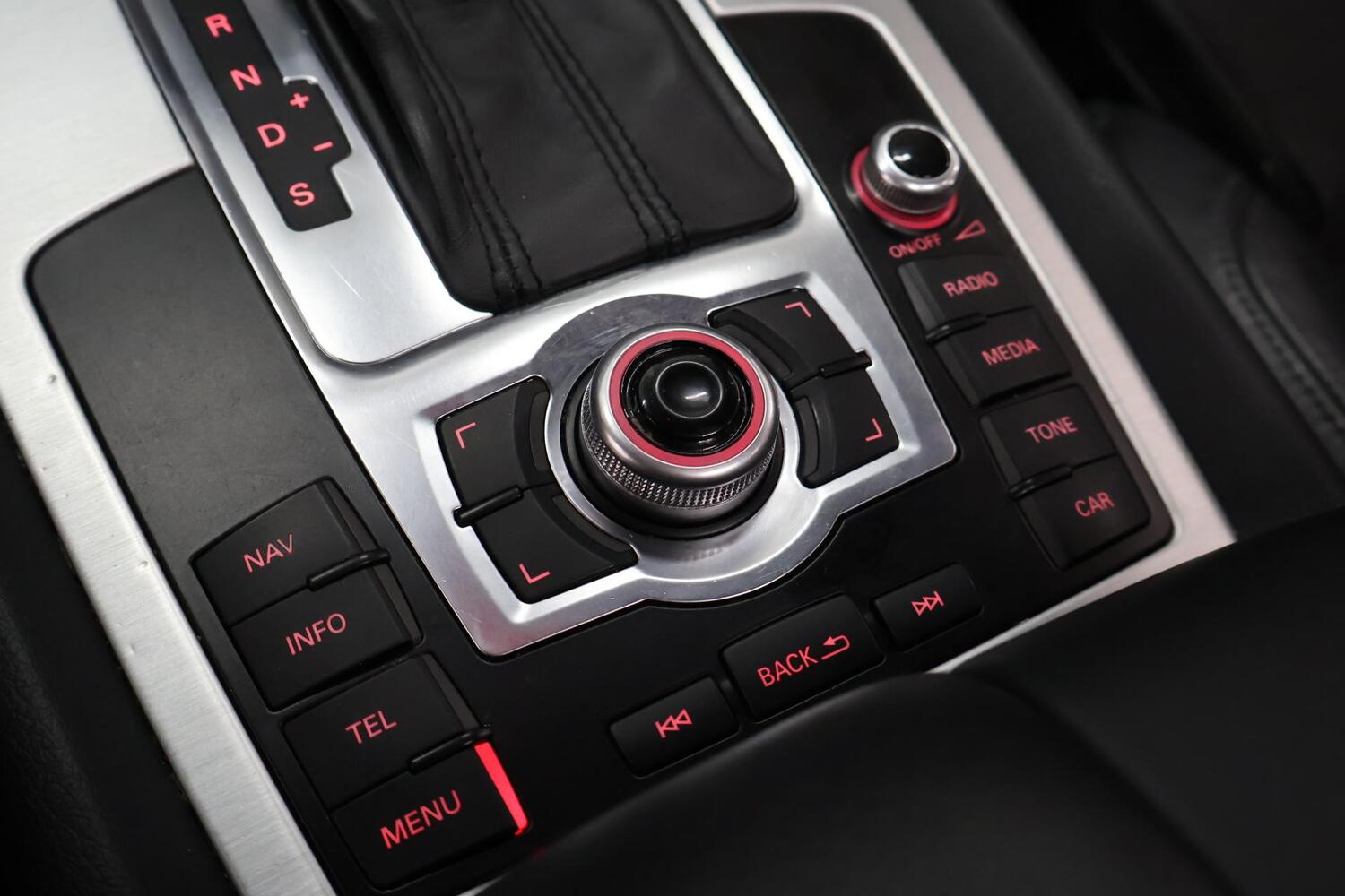 Audi Q7 vaihtoauto