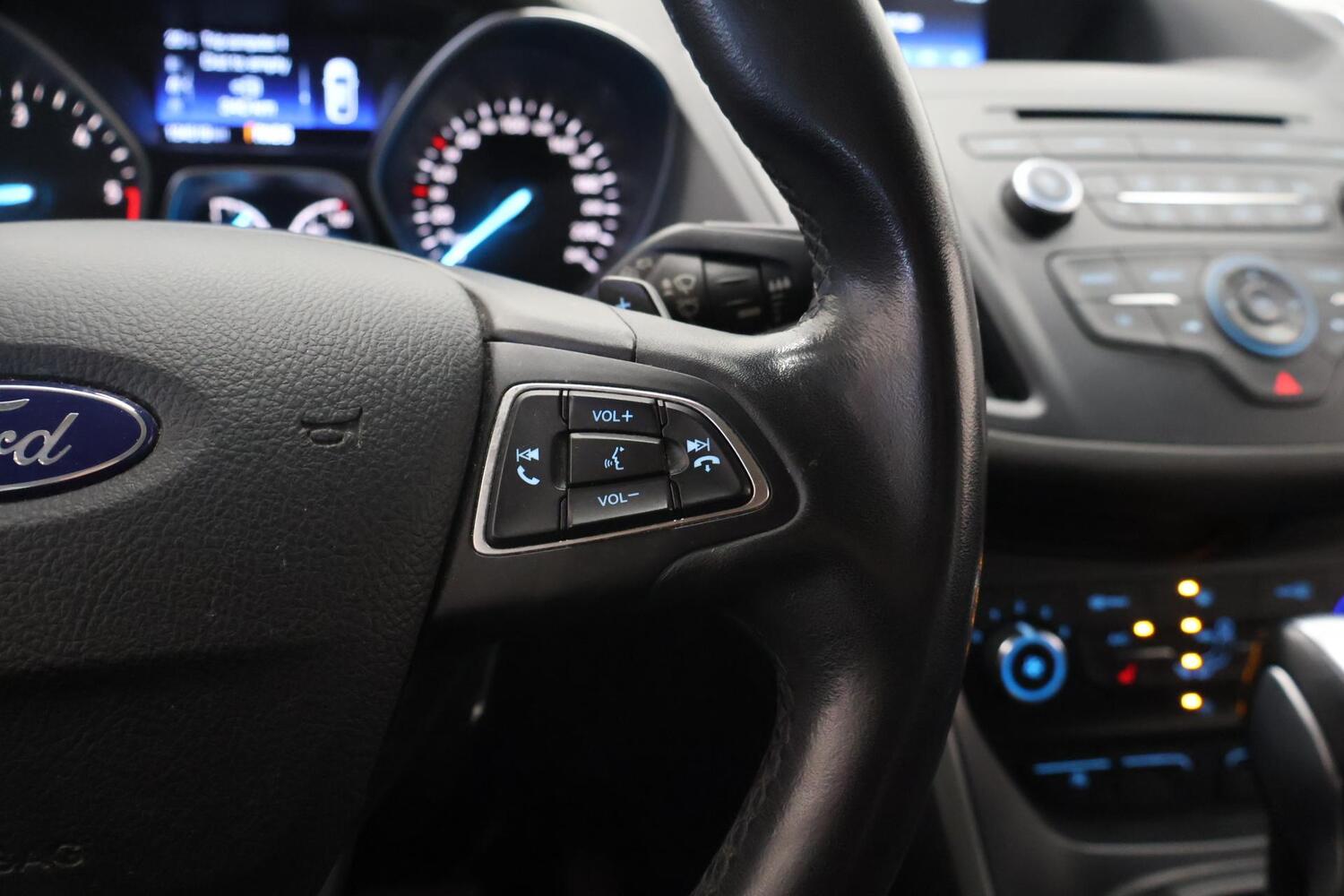 Ford Kuga vaihtoauto